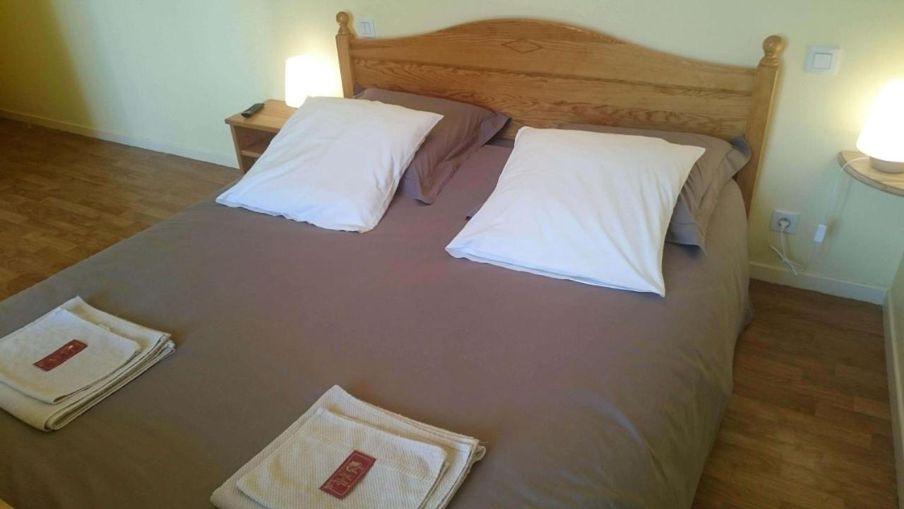 Chambres D'Hotes De L'Auberge L'Astrassadou Rézentières Bagian luar foto