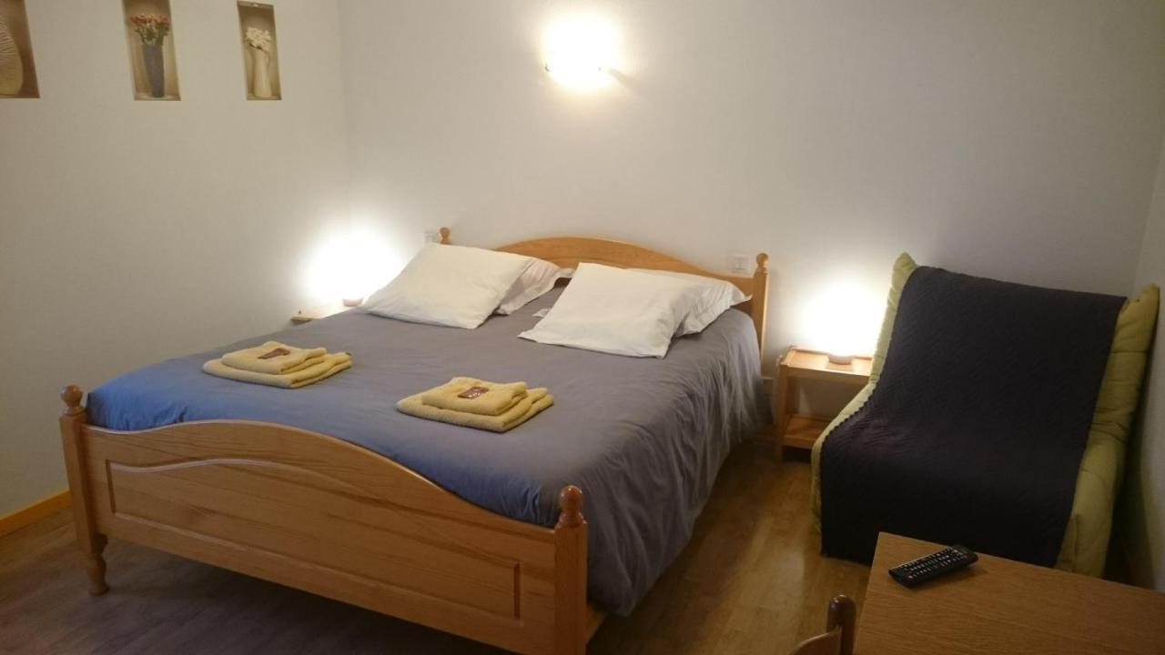 Chambres D'Hotes De L'Auberge L'Astrassadou Rézentières Bagian luar foto