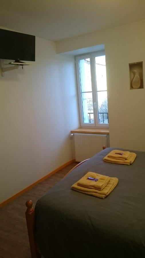 Chambres D'Hotes De L'Auberge L'Astrassadou Rézentières Bagian luar foto