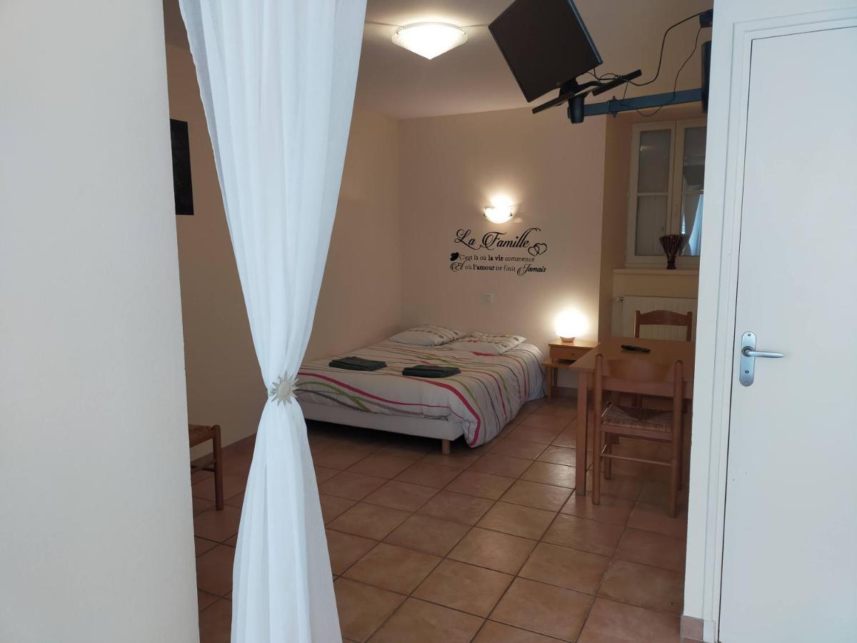 Chambres D'Hotes De L'Auberge L'Astrassadou Rézentières Bagian luar foto