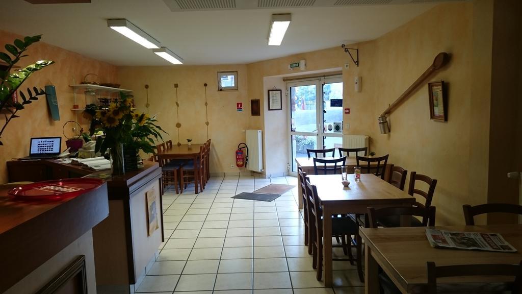 Chambres D'Hotes De L'Auberge L'Astrassadou Rézentières Bagian luar foto