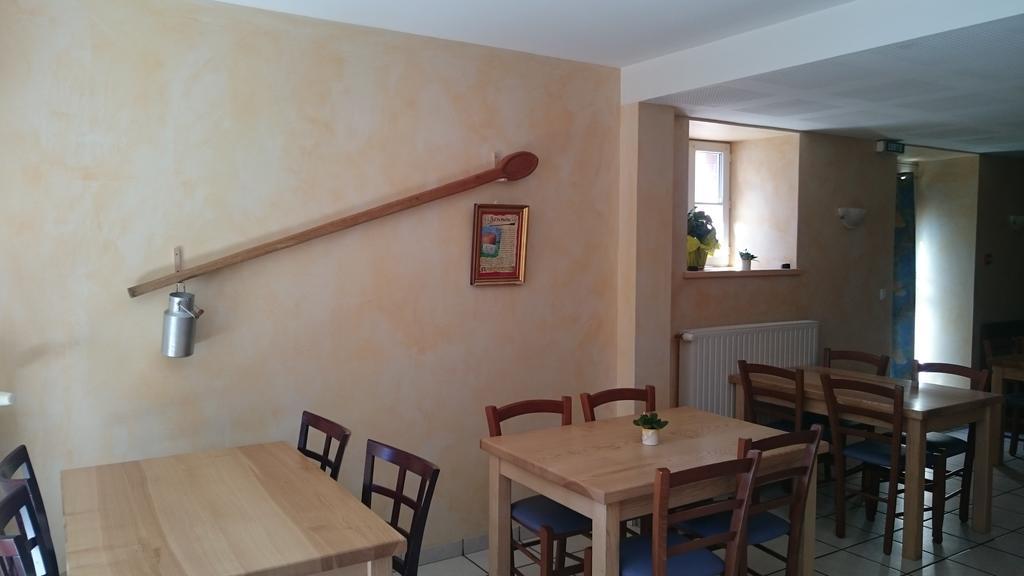 Chambres D'Hotes De L'Auberge L'Astrassadou Rézentières Bagian luar foto