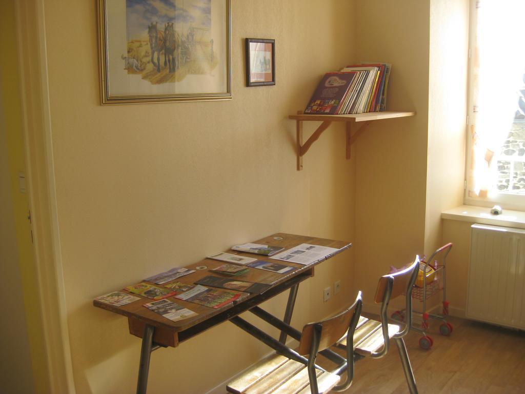 Chambres D'Hotes De L'Auberge L'Astrassadou Rézentières Bagian luar foto